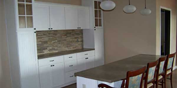 Kitchen and Dining Room Counter
